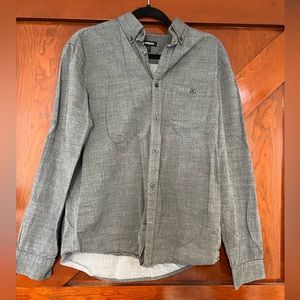Express Button Up Shirt | Size Medium